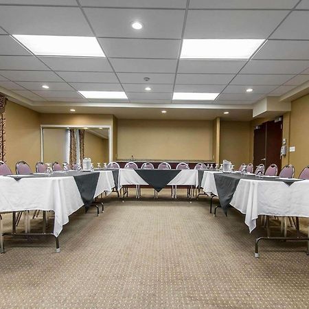 Quality Inn & Suites Bay Front Sault Sainte Marie Esterno foto