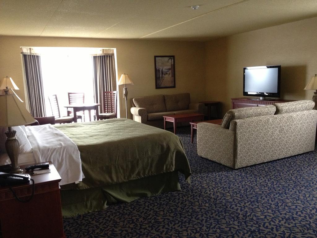 Quality Inn & Suites Bay Front Sault Sainte Marie Esterno foto