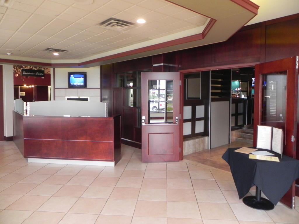 Quality Inn & Suites Bay Front Sault Sainte Marie Esterno foto