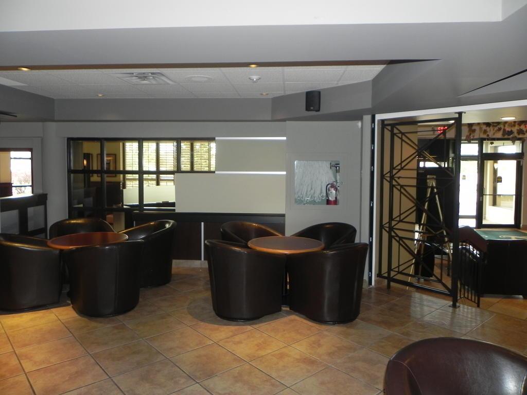 Quality Inn & Suites Bay Front Sault Sainte Marie Esterno foto