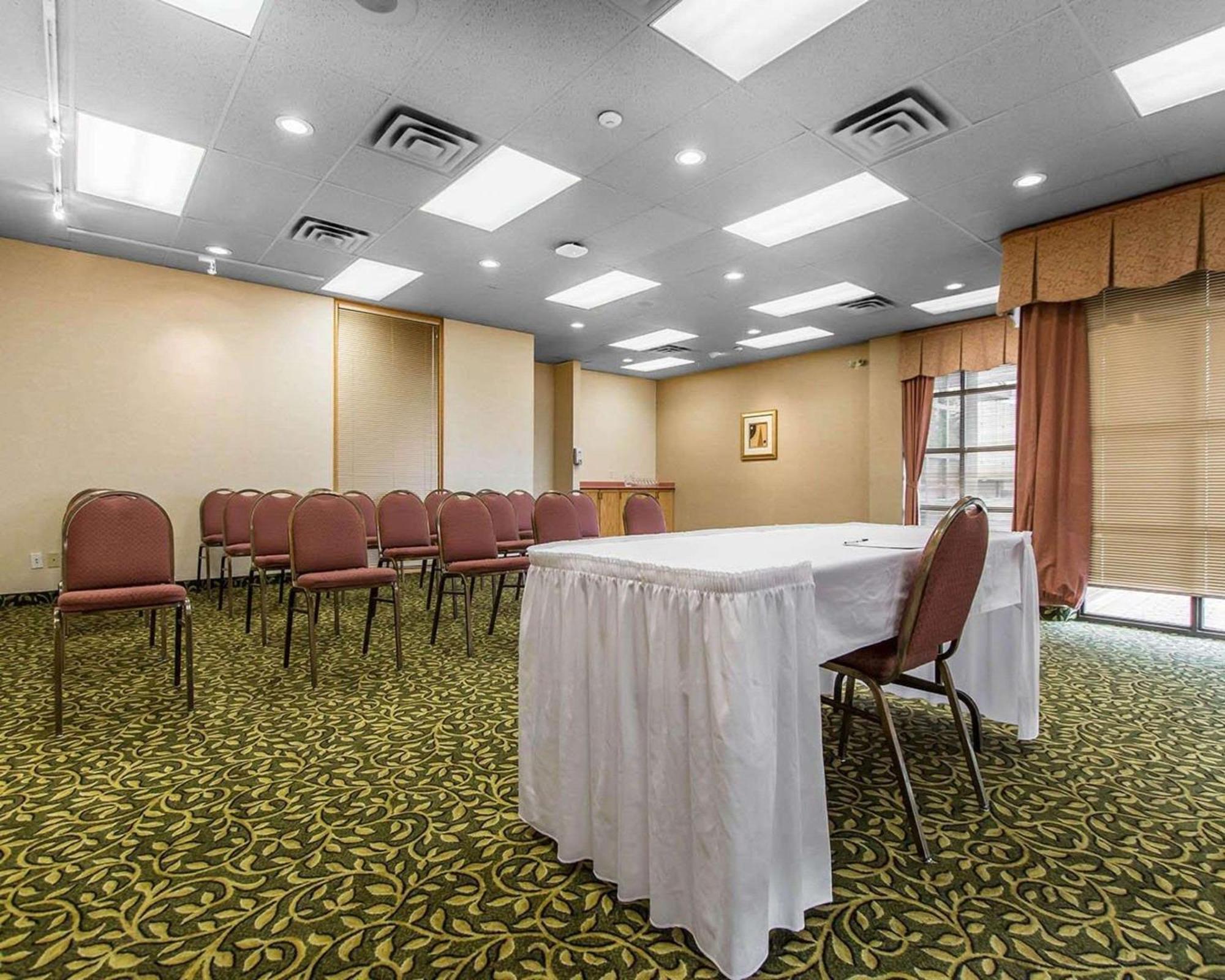 Quality Inn & Suites Bay Front Sault Sainte Marie Esterno foto