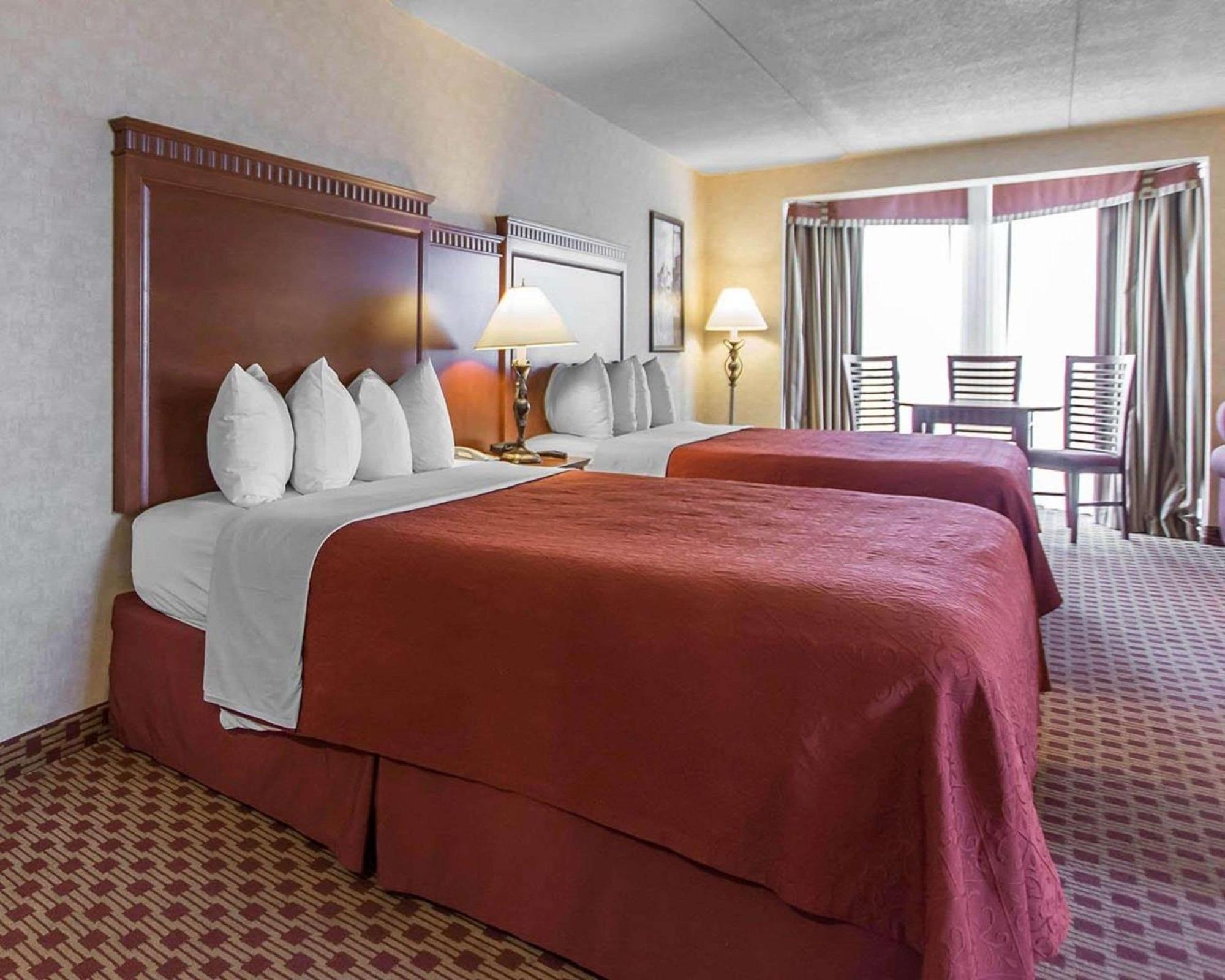 Quality Inn & Suites Bay Front Sault Sainte Marie Esterno foto
