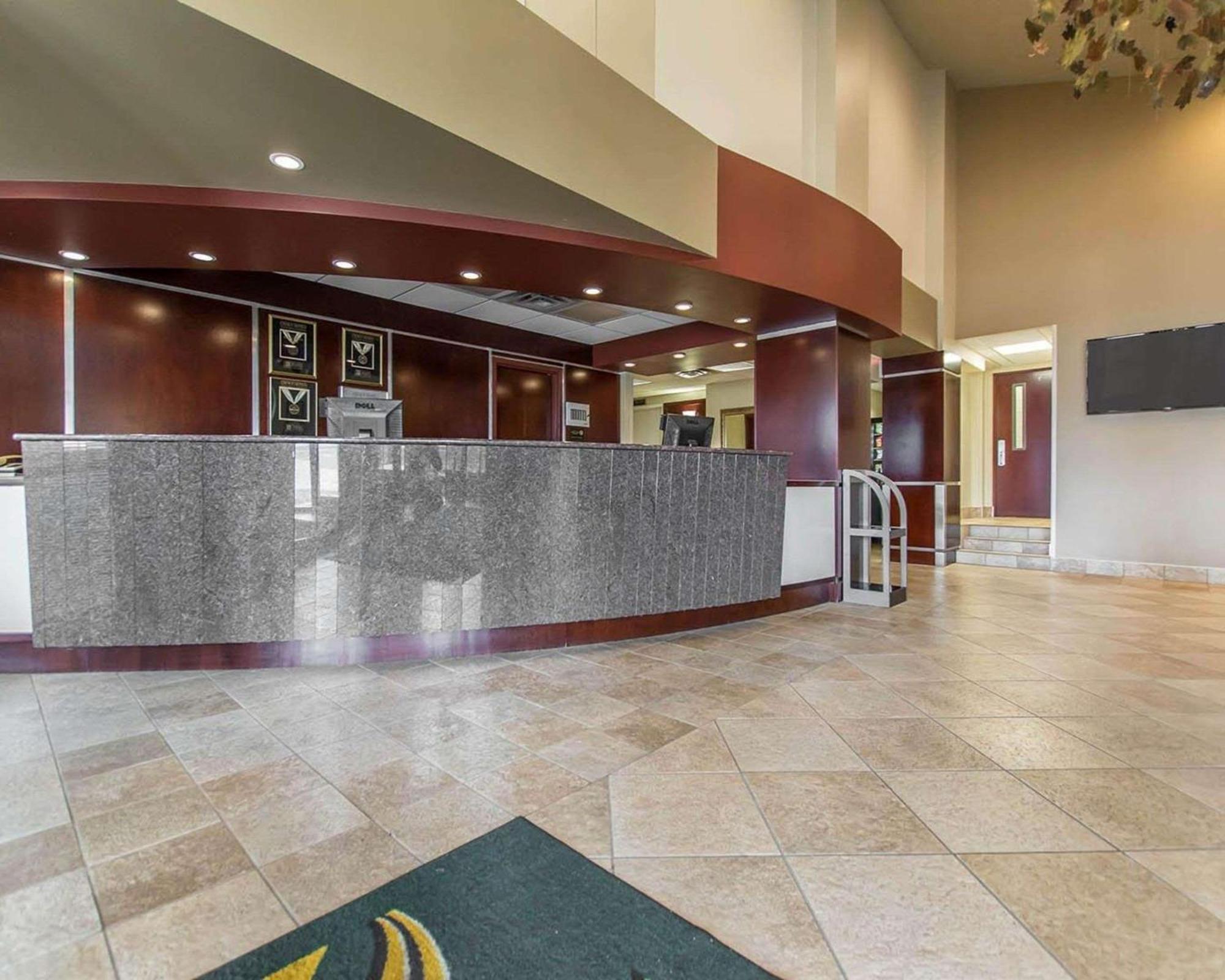 Quality Inn & Suites Bay Front Sault Sainte Marie Esterno foto