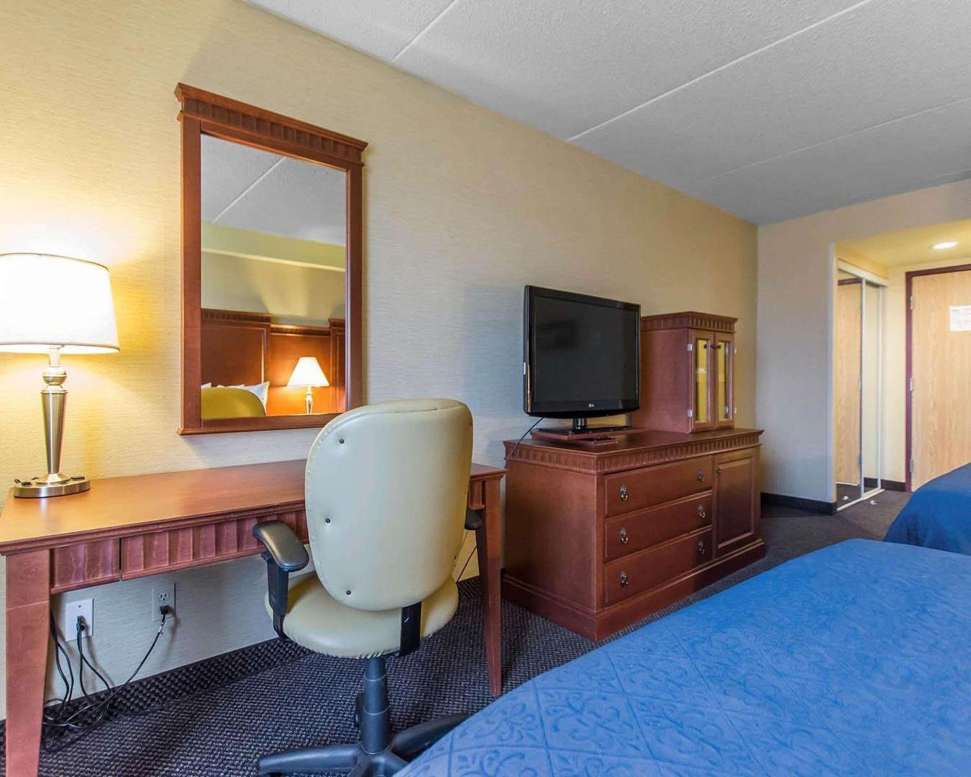 Quality Inn & Suites Bay Front Sault Sainte Marie Esterno foto