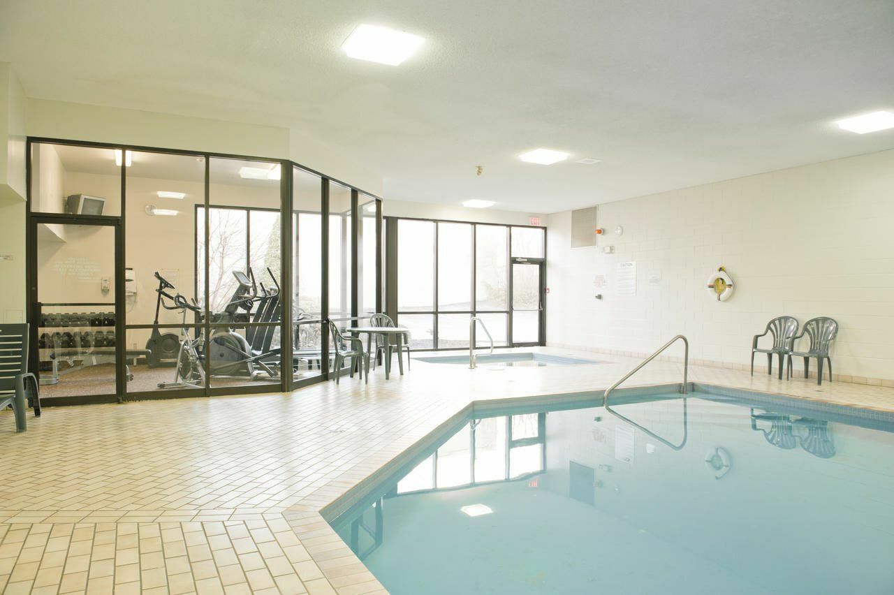 Quality Inn & Suites Bay Front Sault Sainte Marie Esterno foto